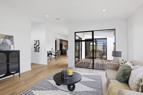 Photo of property in 10 Waterford Farm Road, Halswell, Christchurch, 8025