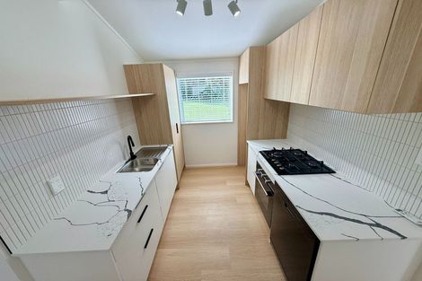 Photo of property in 7 Thornlow Street, Glendene, Auckland, 0602