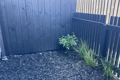 Photo of property in 6/2 Stokes Avenue, Te Atatu Peninsula, Auckland, 0610