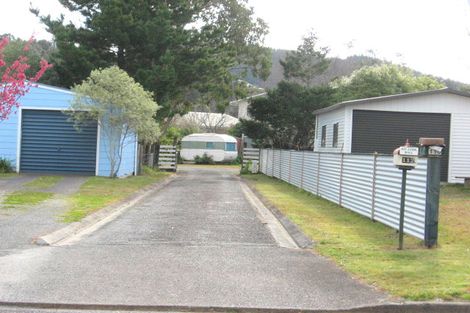 Photo of property in 112 Mckellar Place, Whangamata, 3620