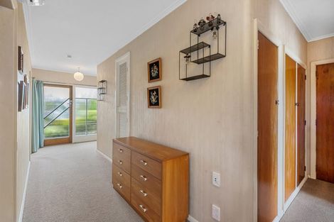 Photo of property in 35 Daniels Road, Redwood, Christchurch, 8051