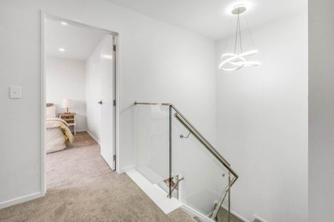 Photo of property in 2/24 Great South Road, Manurewa, Auckland, 2102
