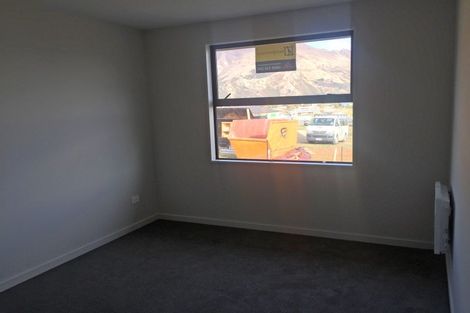 Photo of property in 14 Scurr Terrace, Wanaka, 9305