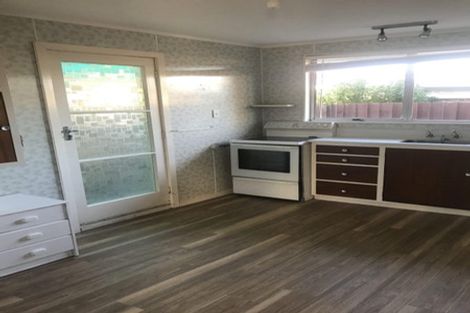 Photo of property in 2/18 Hardy Street, New Brighton, Christchurch, 8061