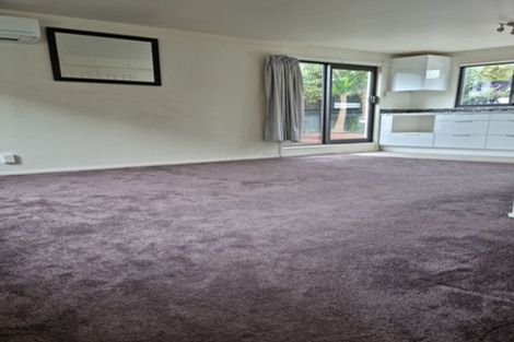 Photo of property in 1/36 Seaview Road, Castor Bay, Auckland, 0620