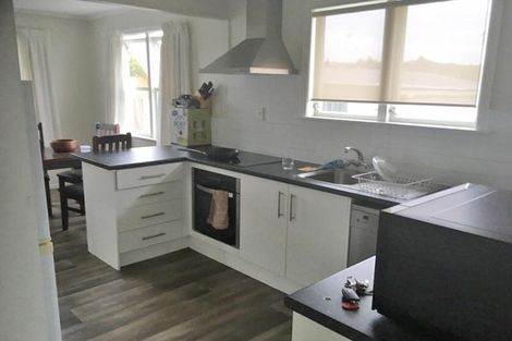 Photo of property in 20 President Avenue, Papakura, 2110