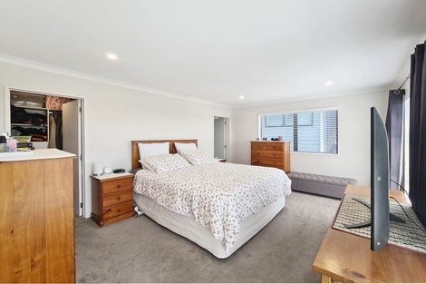 Photo of property in 118 Mcquoids Road, Flat Bush, Auckland, 2019