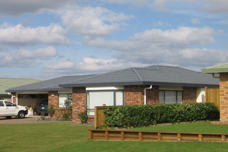 Photo of property in 17 Mccahon Drive, Pukehangi, Rotorua, 3015