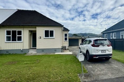 Photo of property in 233 Naenae Road, Naenae, Lower Hutt, 5011