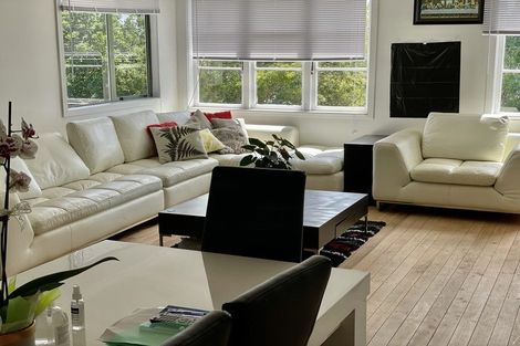 Photo of property in 76 Verran Road, Birkdale, Auckland, 0626