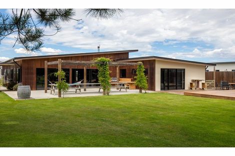 Photo of property in 73 Larch Crescent, Alexandra, 9320