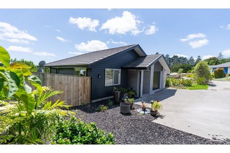 Photo of property in 8 Appletree Lane, Kerikeri, 0230