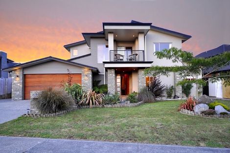 Photo of property in 3 Travis View Drive, Fairview Heights, Auckland, 0632