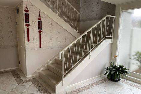 Photo of property in 17 Waller Avenue, Bucklands Beach, Auckland, 2012