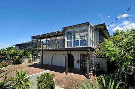 Photo of property in 1/91 Aberdeen Road, Castor Bay, Auckland, 0620