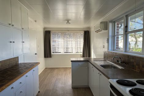 Photo of property in 6 Attlee Crescent, Bryndwr, Christchurch, 8053