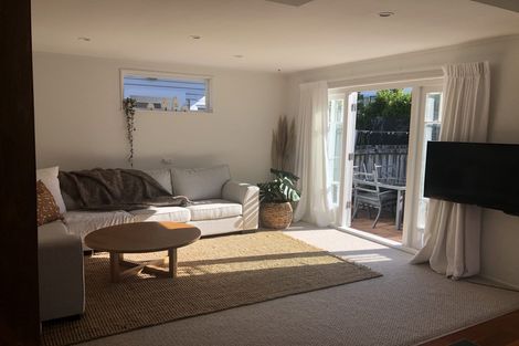 Photo of property in 80 The Parade, Island Bay, Wellington, 6023