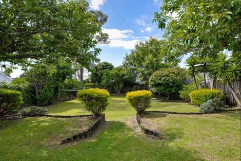 Photo of property in 100 Charleston Avenue, Whangamata, 3620