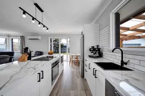 Photo of property in 22 Egmont Street, Hawera, 4610