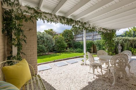 Photo of property in 74 Bleakhouse Road, Howick, Auckland, 2014
