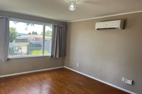 Photo of property in 54 Pinedale Place, Henderson, Auckland, 0610