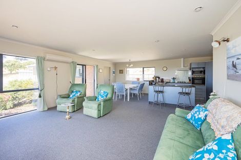 Photo of property in 48 Kaika Road, Moeraki, Palmerston, 9482