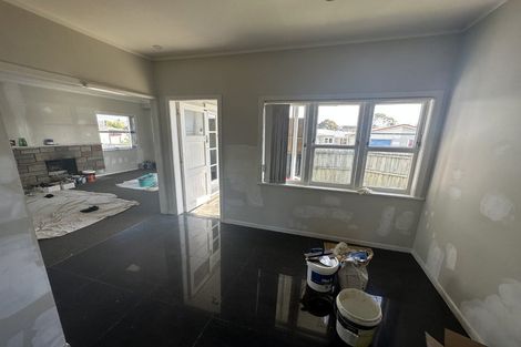 Photo of property in 10 Atkinson Avenue, Papatoetoe, Auckland, 2025