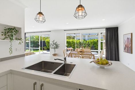 Photo of property in 22 Florence Avenue, Palmerston North, 4414
