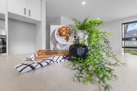 Photo of property in 50 Harding Drive, Papamoa Beach, Papamoa, 3118