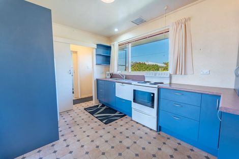Photo of property in 1-11/94 Avenue Road, West End, Timaru, 7910