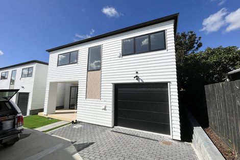 Photo of property in 10/535 Swanson Road, Ranui, Auckland, 0612