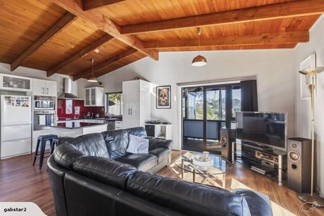 Photo of property in 63 Simpson Road, Ranui, Auckland, 0612