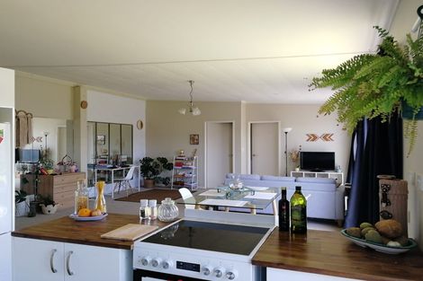 Photo of property in 16 Ropiha Street, Fitzroy, New Plymouth, 4312