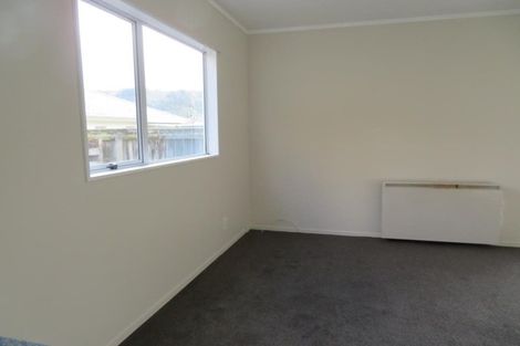 Photo of property in 37a Biddle Crescent, Taita, Lower Hutt, 5011