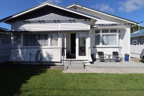 Photo of property in 16 Bracken Street, Petone, Lower Hutt, 5012