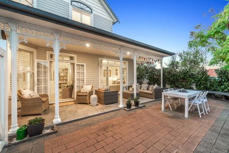 Photo of property in 43b Stanley Road, Stanley Point, Auckland, 0624