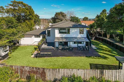 Photo of property in 44 West Harbour Drive, West Harbour, Auckland, 0618