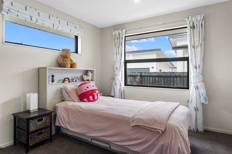 Photo of property in 33 Willryan Avenue, New Brighton, Christchurch, 8083