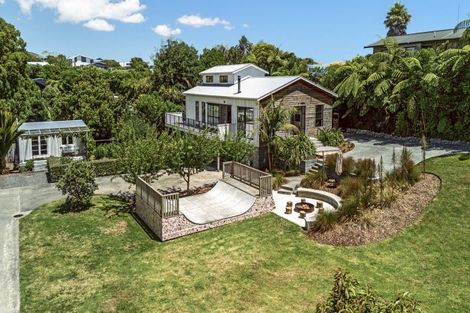 Photo of property in 18-22 Dixon Street, Oakura, 4314