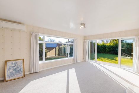 Photo of property in 27 Bourne Crescent, Papanui, Christchurch, 8053