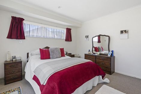 Photo of property in Redwood Village, 43/42 Main Road, Tawa, Wellington, 5028