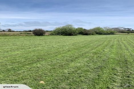 Photo of property in 17 Rawinia Place, Te Kaha, 3199