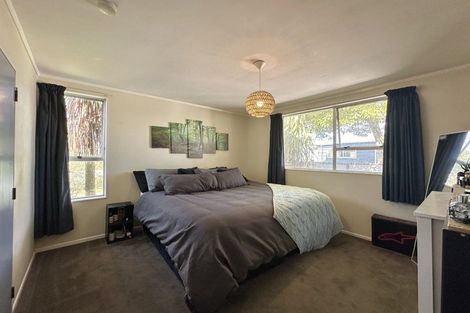 Photo of property in 11 Akron Grove, Totara Park, Upper Hutt, 5018