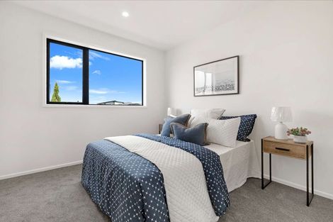 Photo of property in 3/1 Waters Place, New Lynn, Auckland, 0600