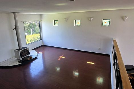 Photo of property in 213 Whangaparaoa Road, Red Beach, 0932