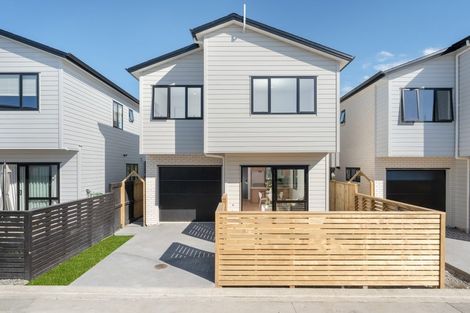 Photo of property in 13 Octans Road, Westgate, 0814