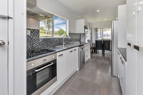 Photo of property in 1 Belton Place, Hikurangi, 0114