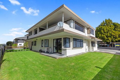 Photo of property in 2/182 Devonport Road, Tauranga, 3110