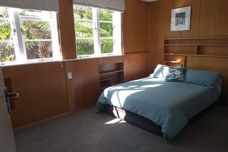 Photo of property in 16 Taungata Road, York Bay, Lower Hutt, 5013