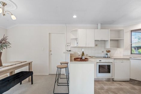 Photo of property in 12 Longford Court, Forest Lake, Hamilton, 3200